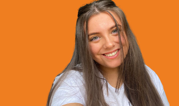 Iona McCabe portrait